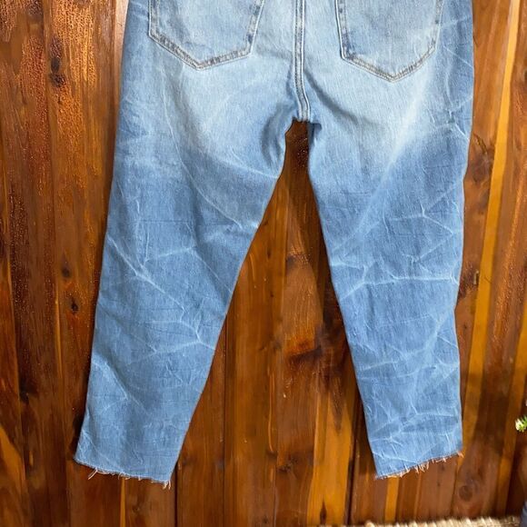 Hollister low rise crop boyfriend destroyed NWT - Picture 8 of 9